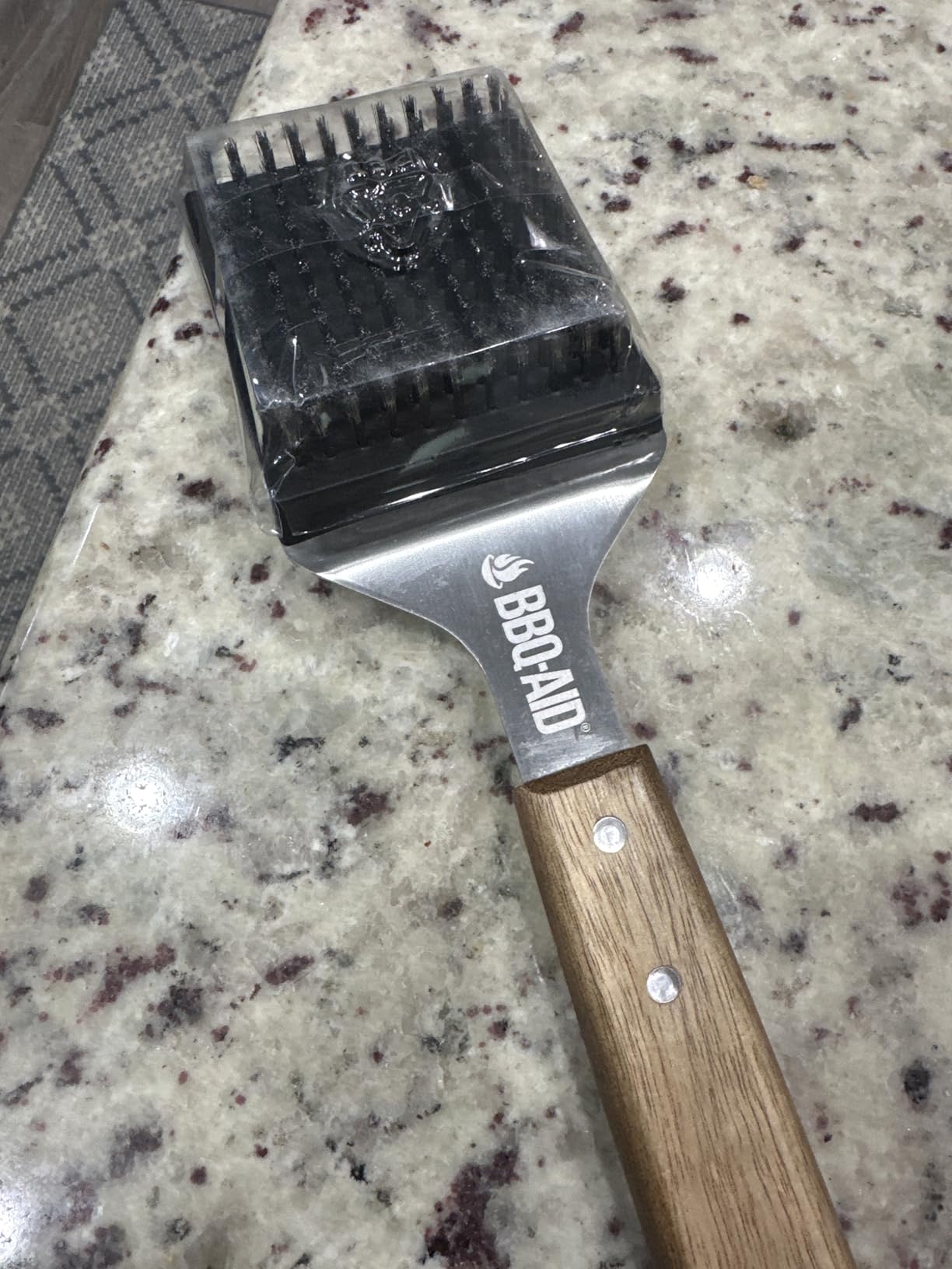 BBQ-Aid Grill Brush and Scraper for Barbecue – Grill Brush for Outdoor Grill with Extended, Large Wooden Handle and Replaceable Stainless Steel Bristles Head –No Scratch- BBQ Grill Brush for Any Grill customer photo 2