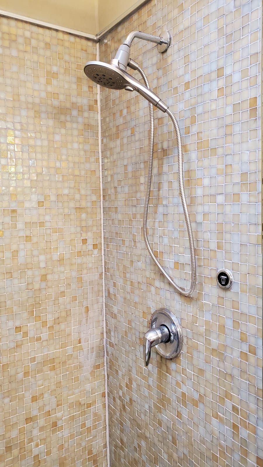 Moen Engage Spot Resist Brushed Nickel Six-Function 5.5-Inch Removable Handheld Showerhead with Magnetic Docking System, 26112SRN customer photo 1
