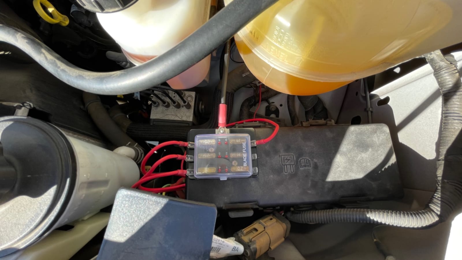 Renogy 200W 12V N-Type RV Solar Panel Kit with Adventurer 30A Controller customer photo 1