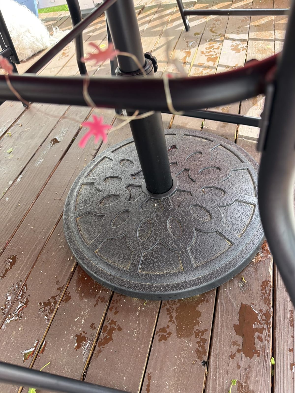 Pure Garden Outdoor Umbrella Base, 19lb, Black customer photo 2