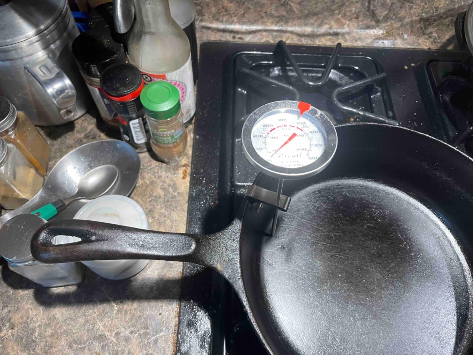 Escali AHC1 Stainless Steel Deep Frying and Candy Thermometer with Pot Clip, 5-Inch Probe with Candy Temperature Zones, NSF Certified customer photo 1