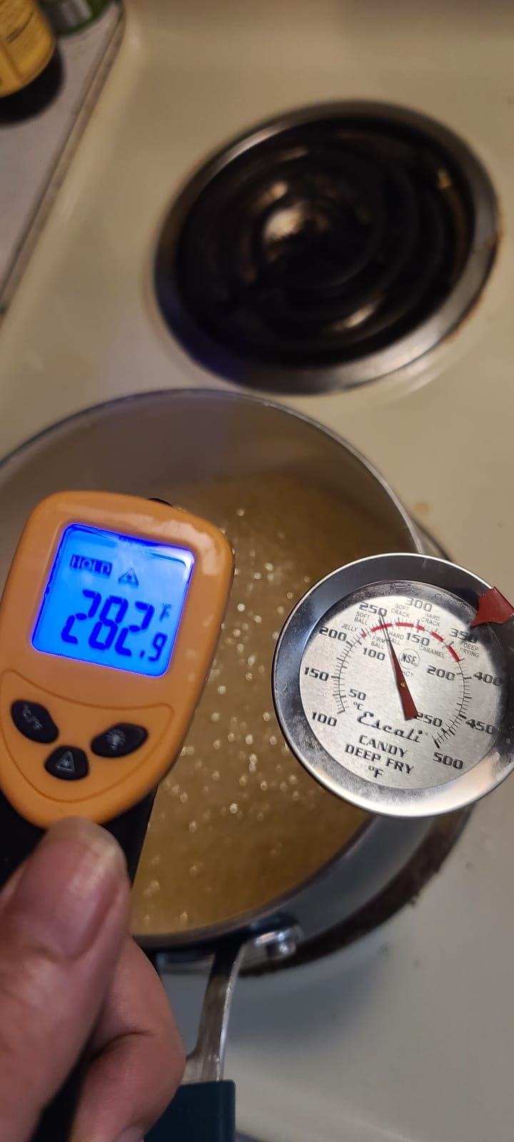 Escali AHC1 Stainless Steel Deep Frying and Candy Thermometer with Pot Clip, 5-Inch Probe with Candy Temperature Zones, NSF Certified customer photo 2