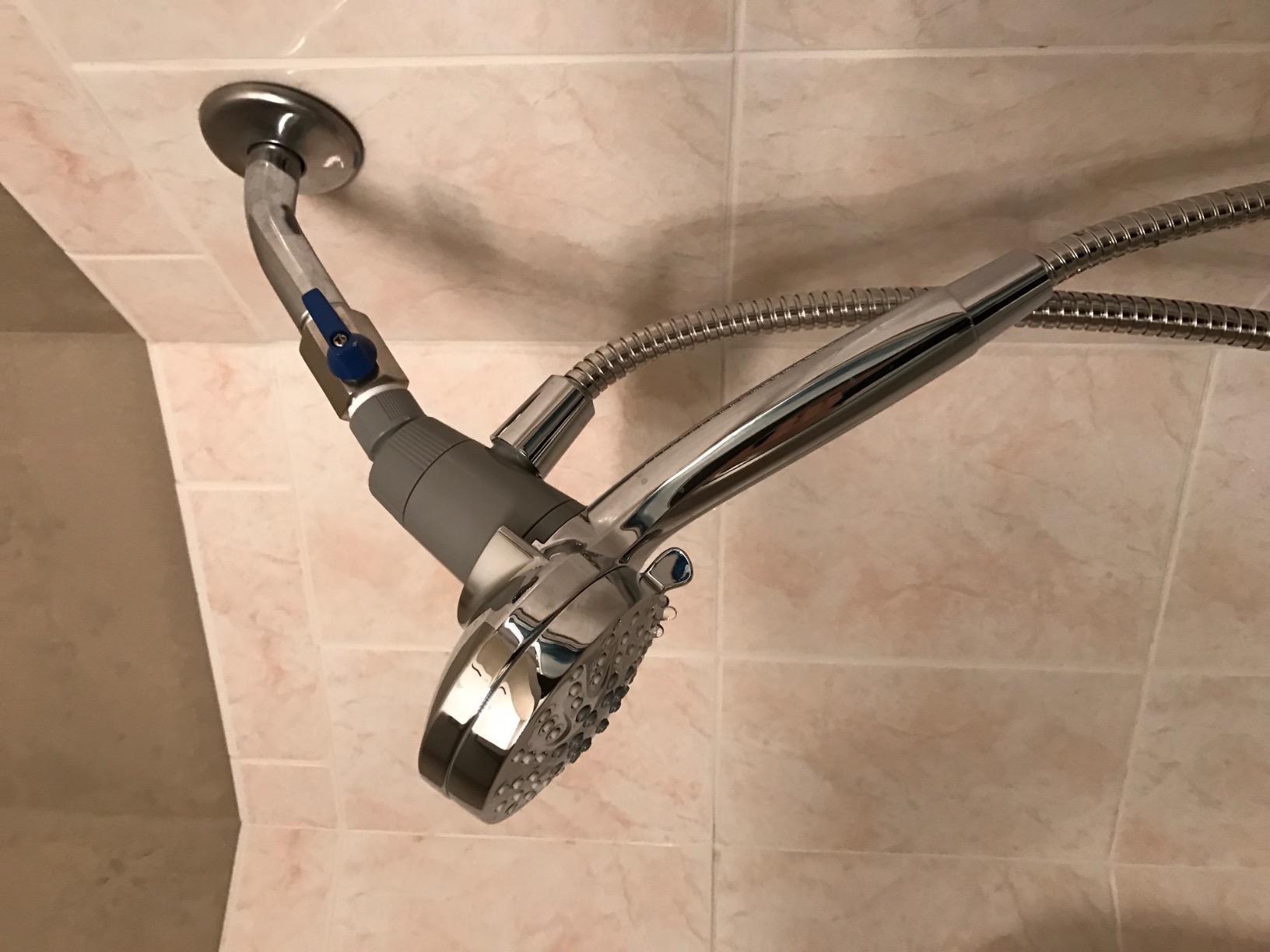 Moen Engage Magnetix Shower Head with Handheld Sprayer, 6 Handheld Shower Head Spray Functions, Chrome Finish, 26100EP customer photo 2