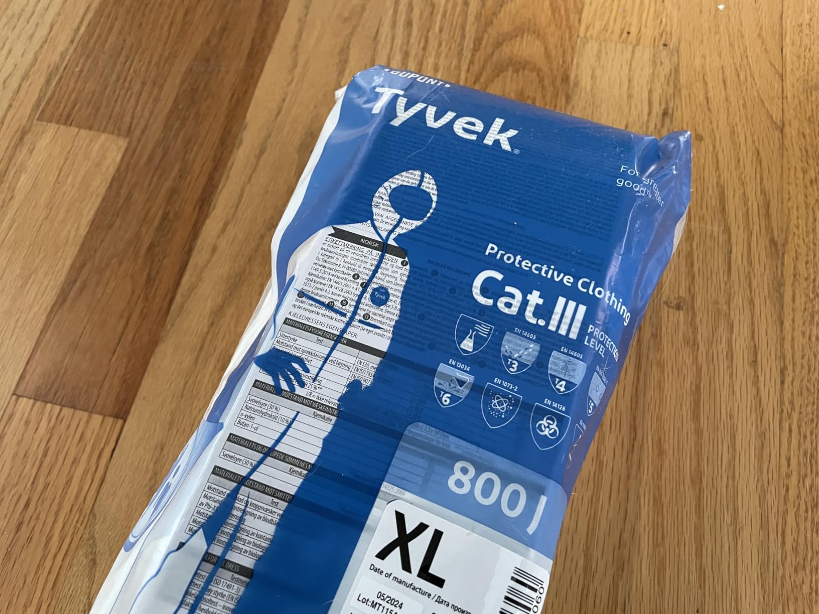 DuPont Tyvek 800 CE-Certified Cat-III Type-3/4/5/6 Chemical Protective Coverall Suit with Sealed Bag, White, X-Large, 1-Pack customer photo 1