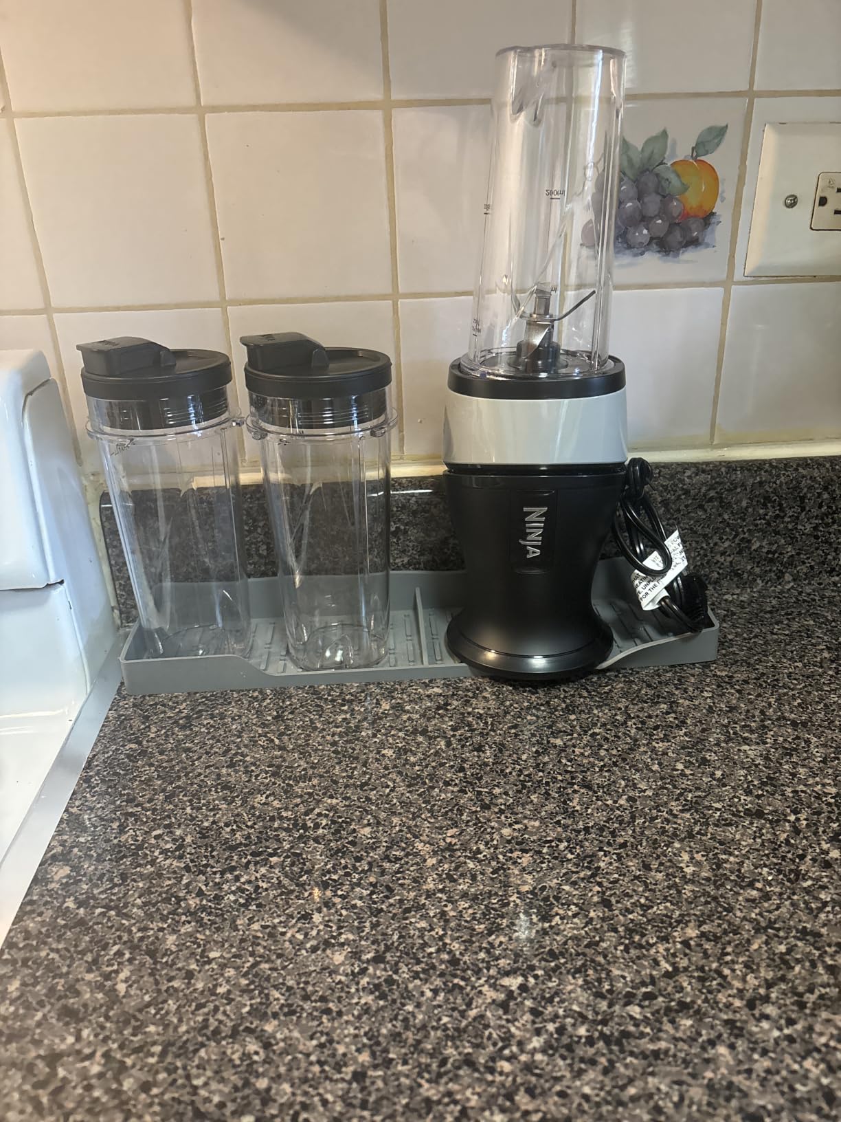 Ninja Fit Compact Personal Blender, 700W, (2) 16oz Cups, QB3001SS customer photo 1