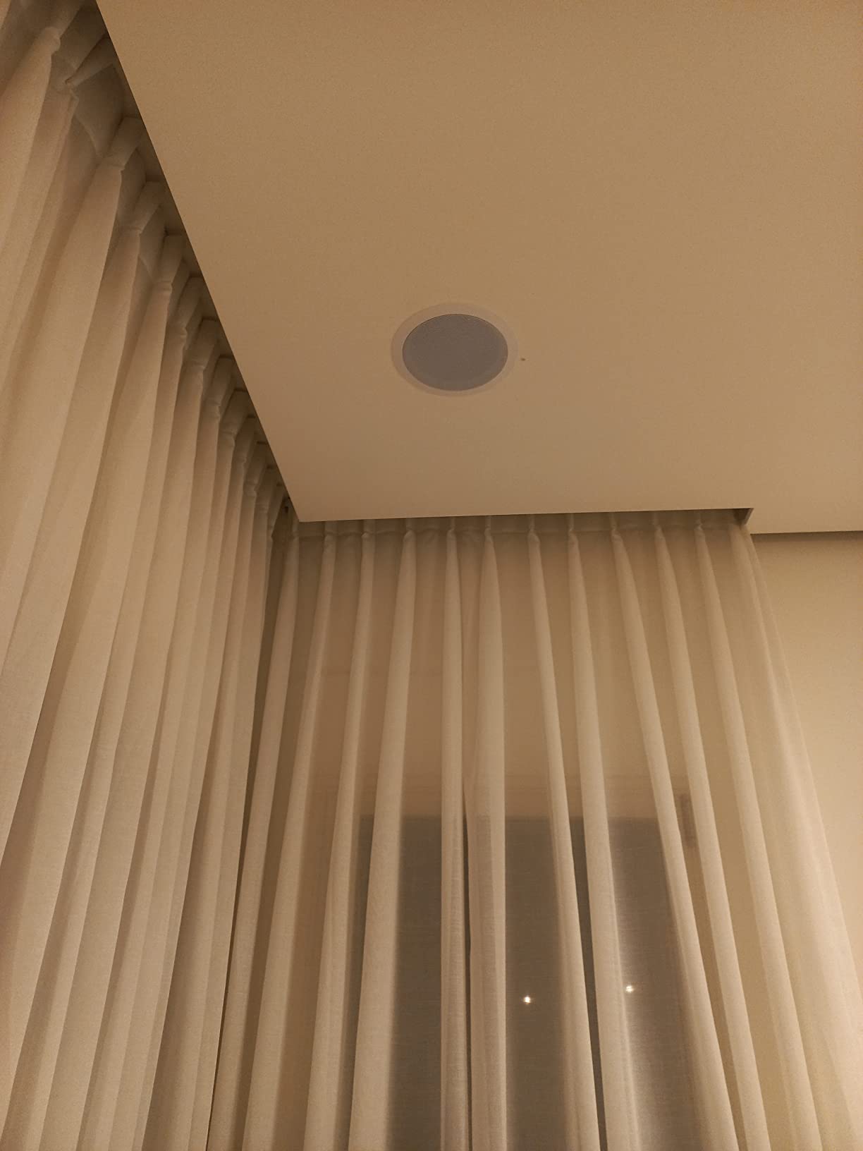 Pyle Pair 6.5” Flush Mount in-wall in-Ceiling 2-Way Home Speaker System Spring Loaded Quick Connections Dual Polypropylene Cone Polymer Tweeter Stereo Sound 200 Watts, White customer photo 2