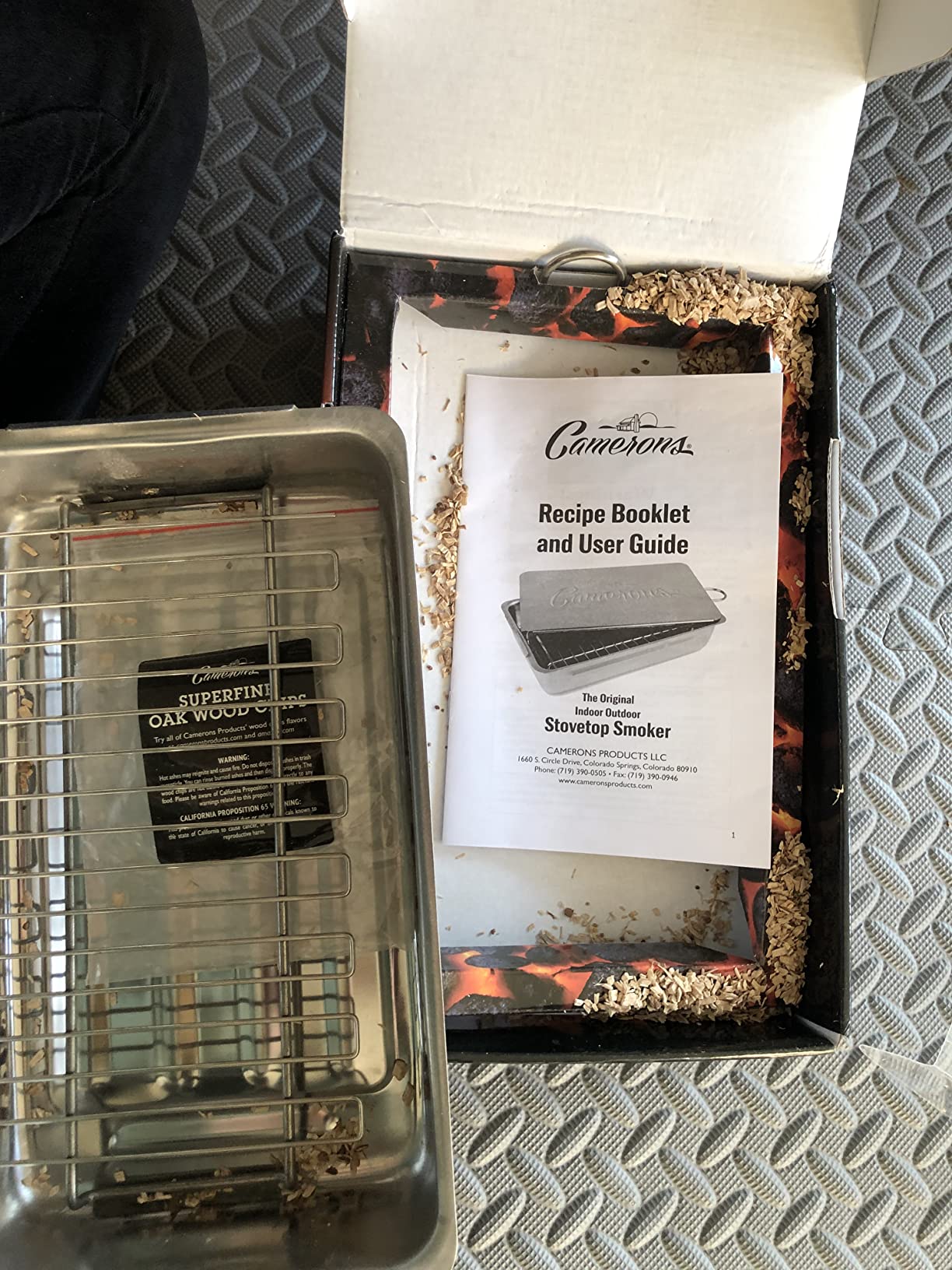 Camerons Indoor Outdoor Stovetop Smoker, Oak Wood Chips & Recipe Guide customer photo 1