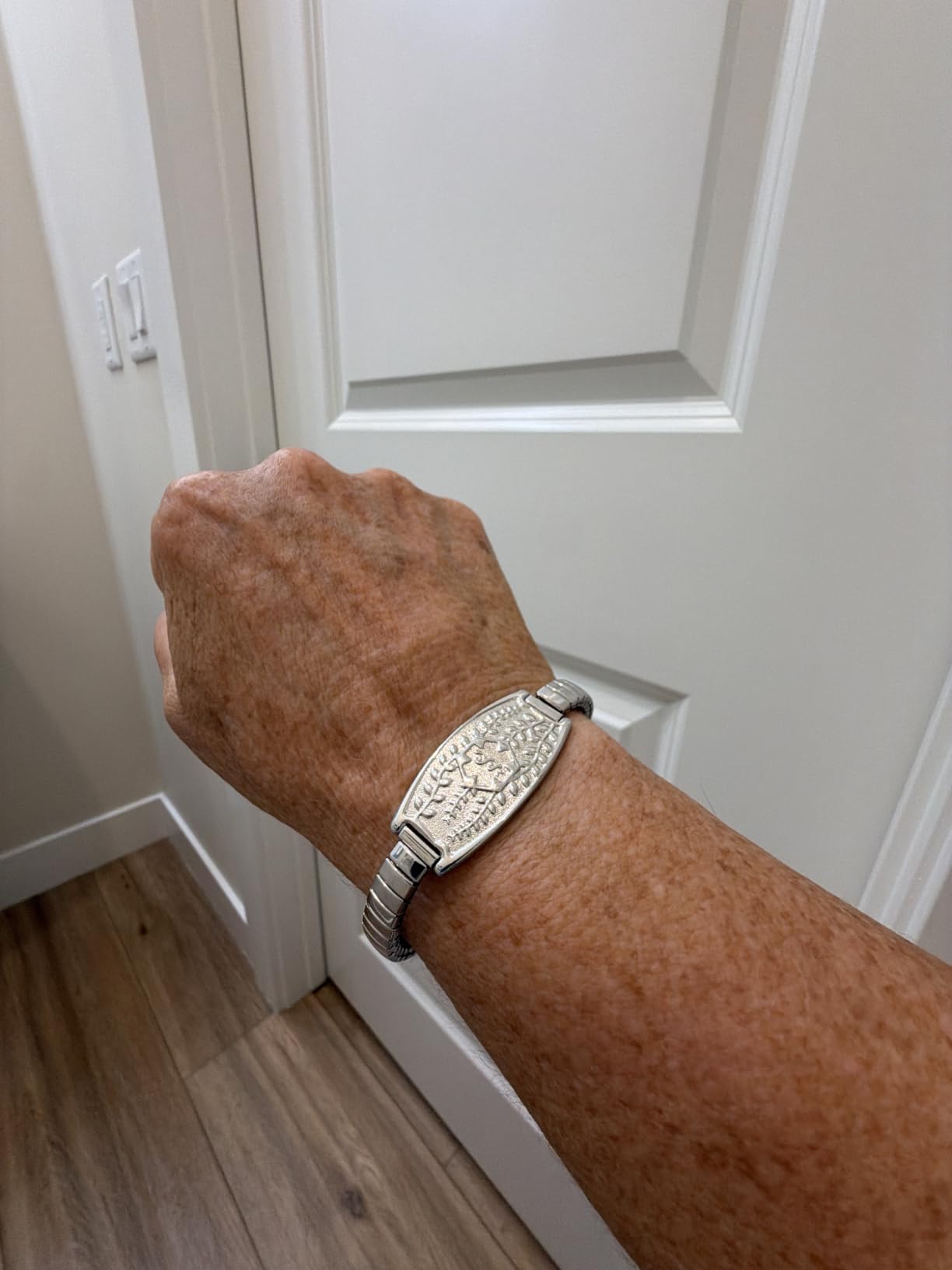 Divoti Easy-On Medical Alert Bracelet for Women – Arthritis-Friendly Stretch Slip-On – Custom Engraved 316L Stainless Steel ID – Olive Design for Dexterity & Flexibility (6.5