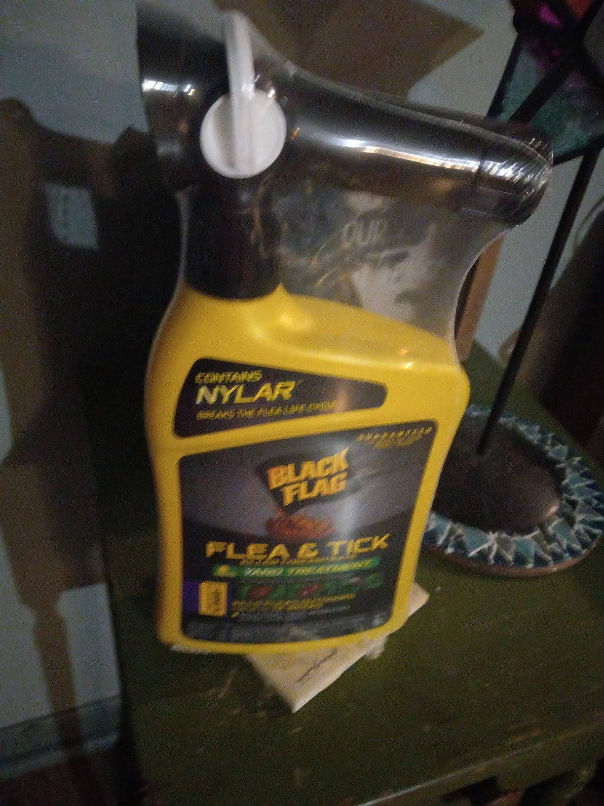 Black Flag Flea and Tick Killer Concentrate Yard Treatment, 32 Oz customer photo 1
