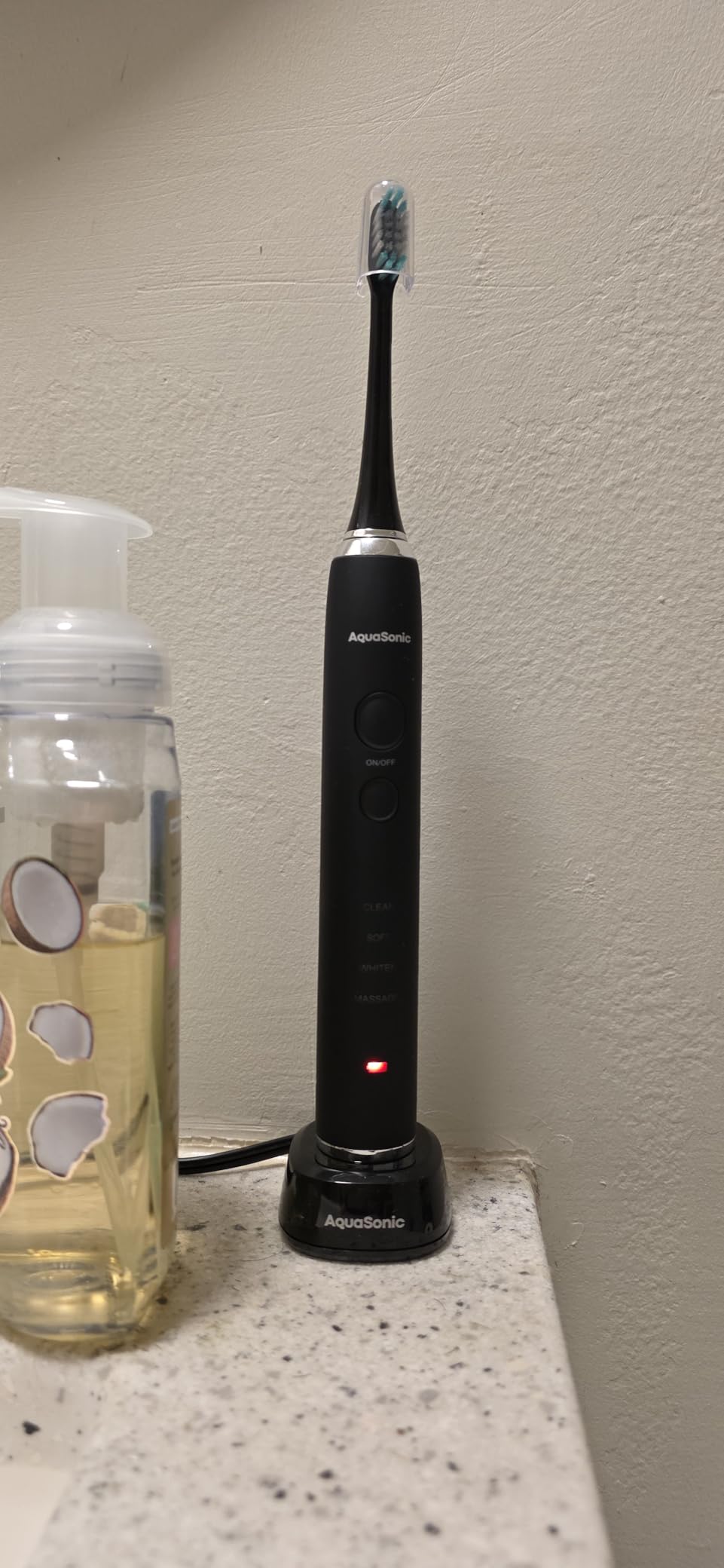 Aquasonic Black Series Ultra Whitening Toothbrush – ADA Accepted Electric Toothbrush- 8 Brush Heads & Travel Case – 40,000 VPM Electric Motor & Wireless Charging - 4 Modes w Smart Timer customer photo 2