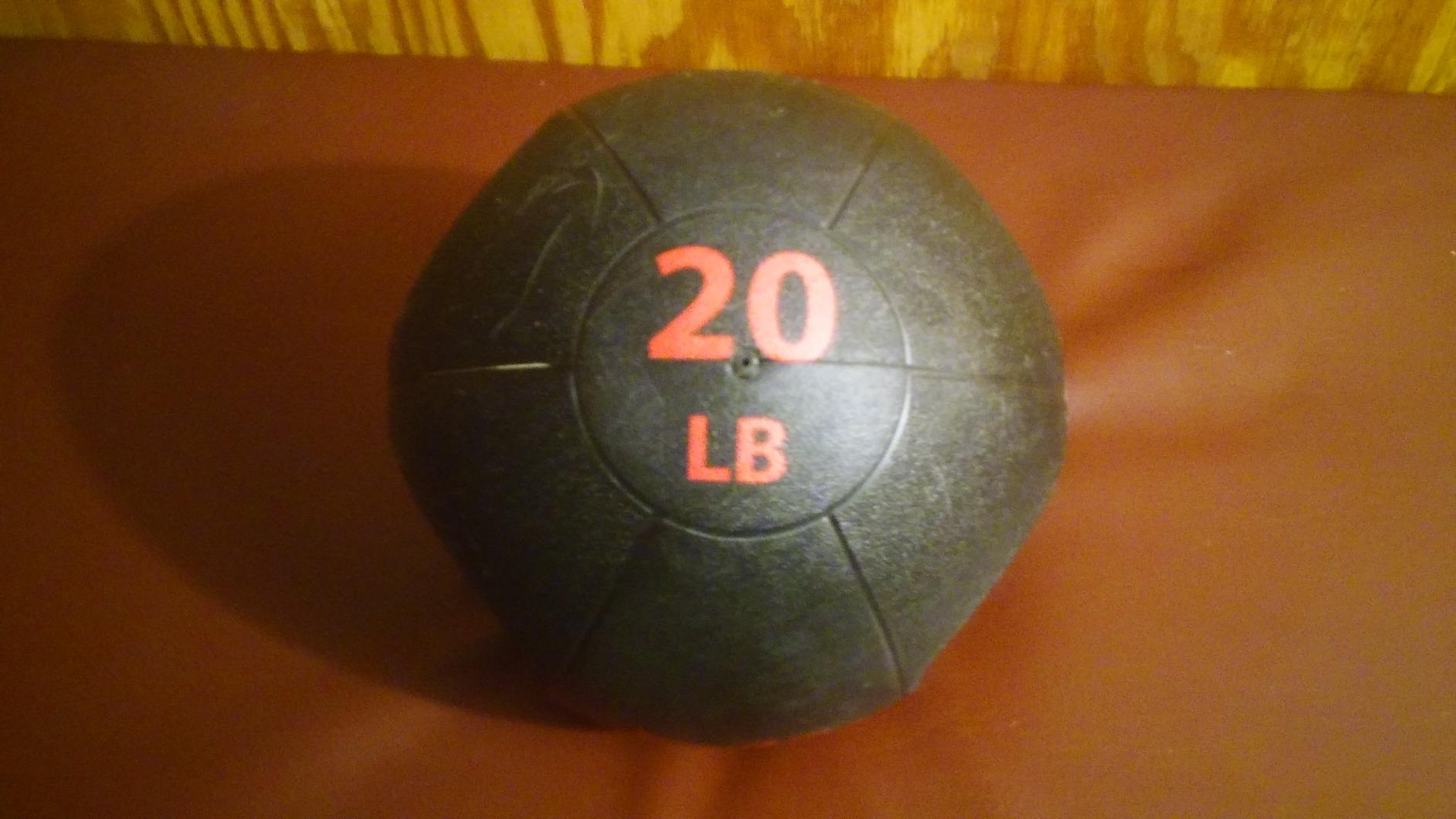 ZELUS Medicine Ball with Dual Grip| 10/20 lbs Exercise Ball |Weight Ball with Handles| Textured Grip Exercise Ball |Strength Training| Core Workouts customer photo 1