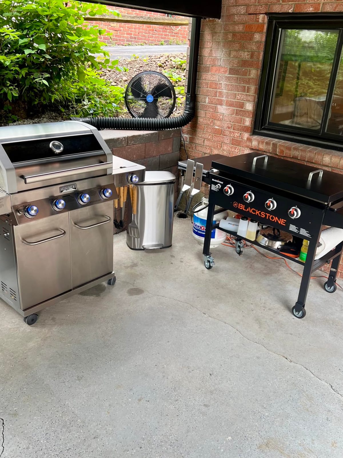 Monument Grills Larger 4+2 Burner Propane Gas Grills Stainless Steel Cabinet Style with Clearview® Lid, Knob Controls, Built-In Thermometer, Infrared Side Sear Burners & Side Burners, Outdoor Use customer photo 2