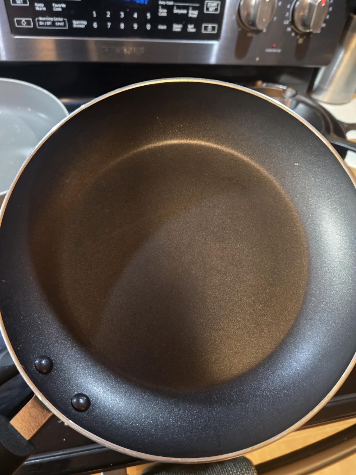 Utopia Kitchen Nonstick Frying Pan Set 3 Piece 8 9.5 11 Inch PFOA Free Grey customer photo 1