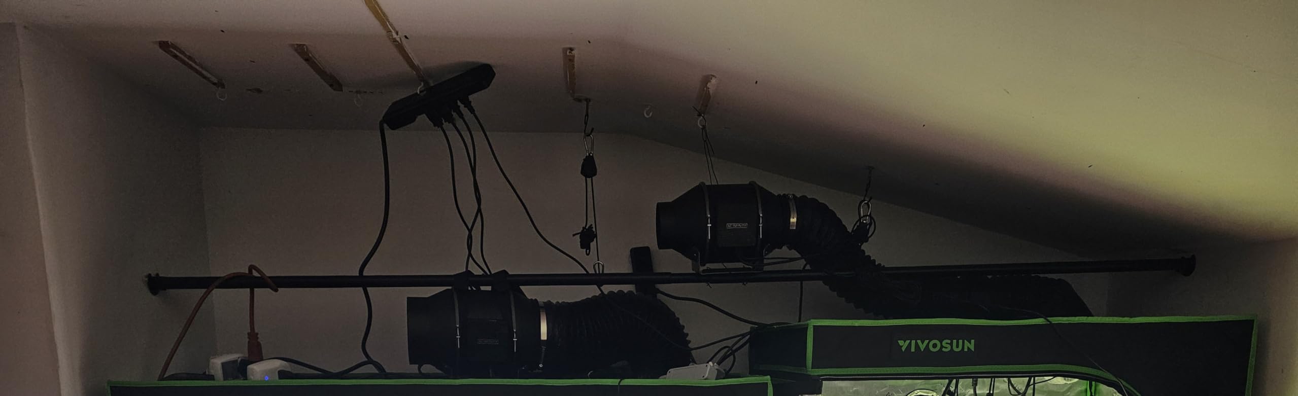 AC Infinity CLOUDLINE PRO T6, Quiet 6” Inline Duct Fan customer photo 1