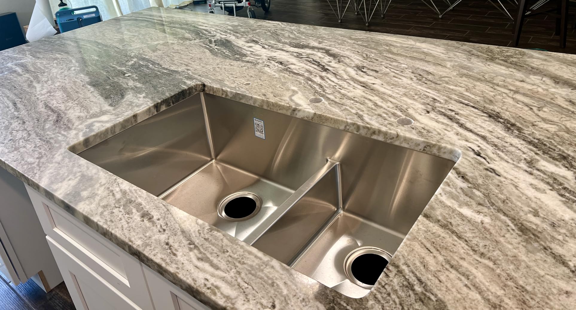 Ruvati 33-in 60/40 Low-Divide Undermount Kitchen Sink - RVH7419 customer photo 1