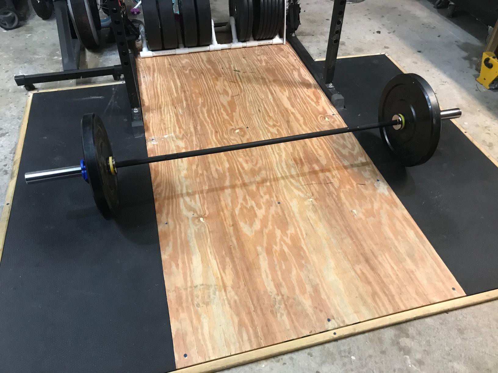 Synergee Open 15kg and 20kg Black Phosphate and Chrome Olympic Barbell. Rated 1000lbs for Weightlifting and Powerlifting. customer photo 1