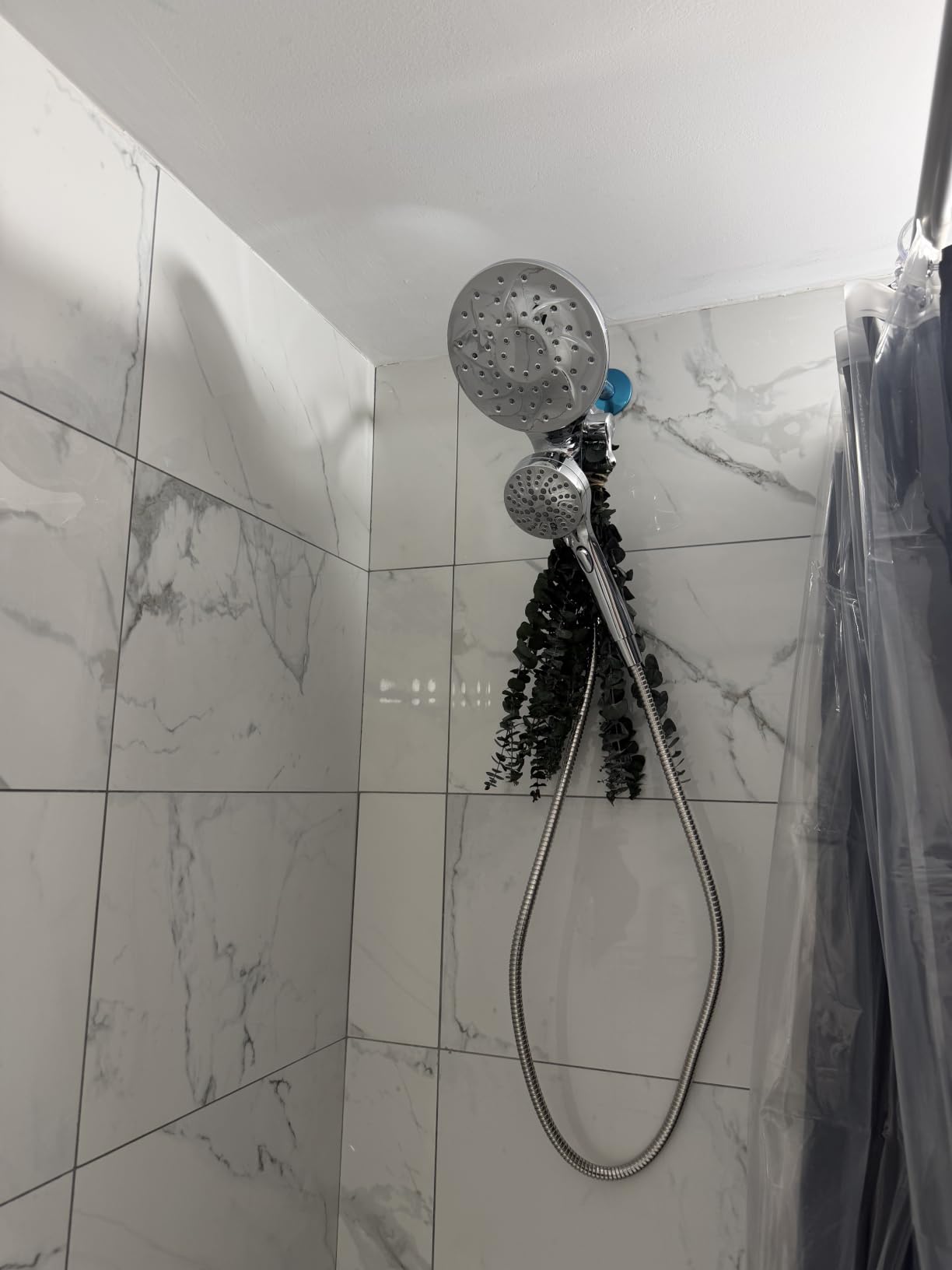 Moen 26009 Engage Magnetix Chrome 2-in-1 Rain Shower Head & Handshower customer photo 2
