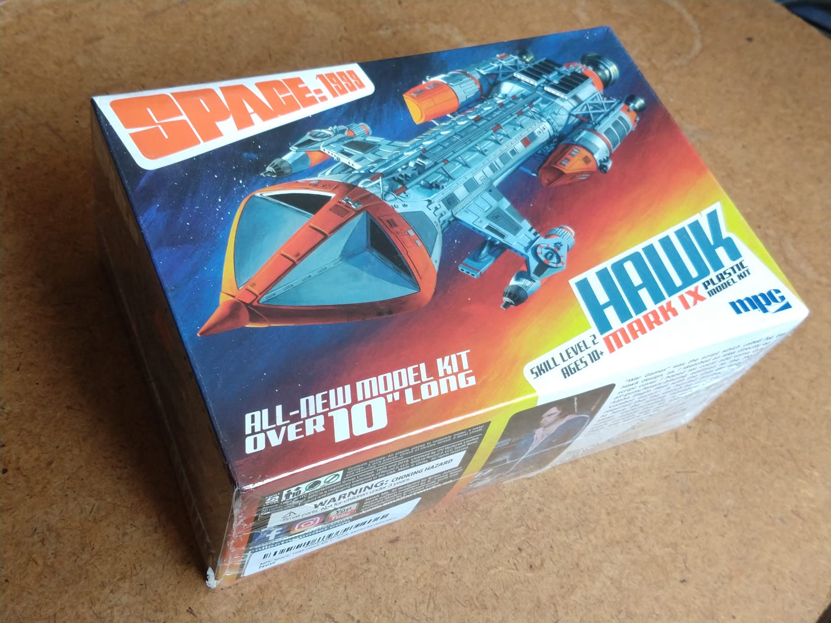 MPC Space: 1999 Hawk Mk IX 1:72 Scale Model Kit (MPC881) customer photo 2