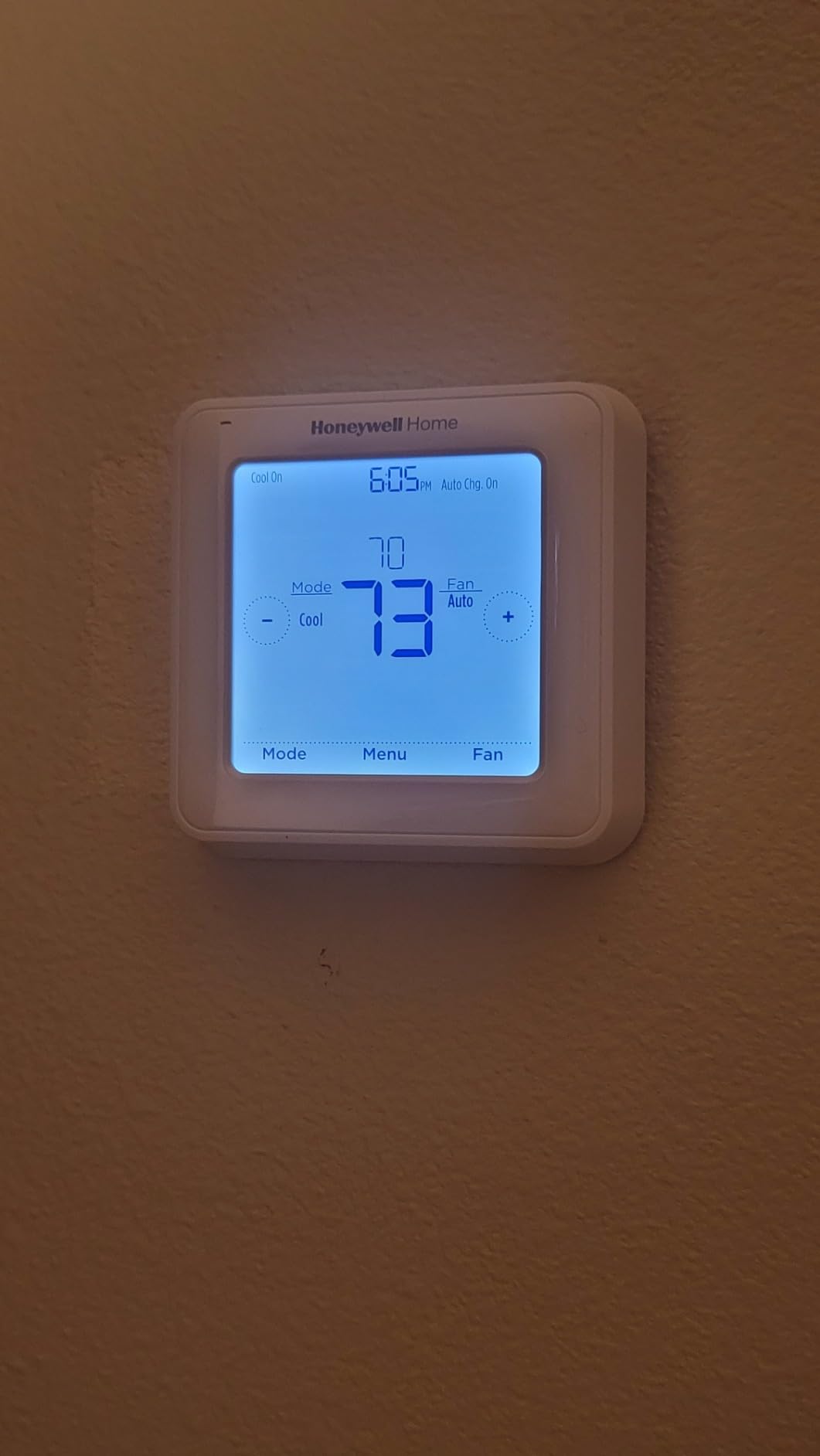 Honeywell Home 7 Day Programmable Touchscreen Thermostat customer photo 1