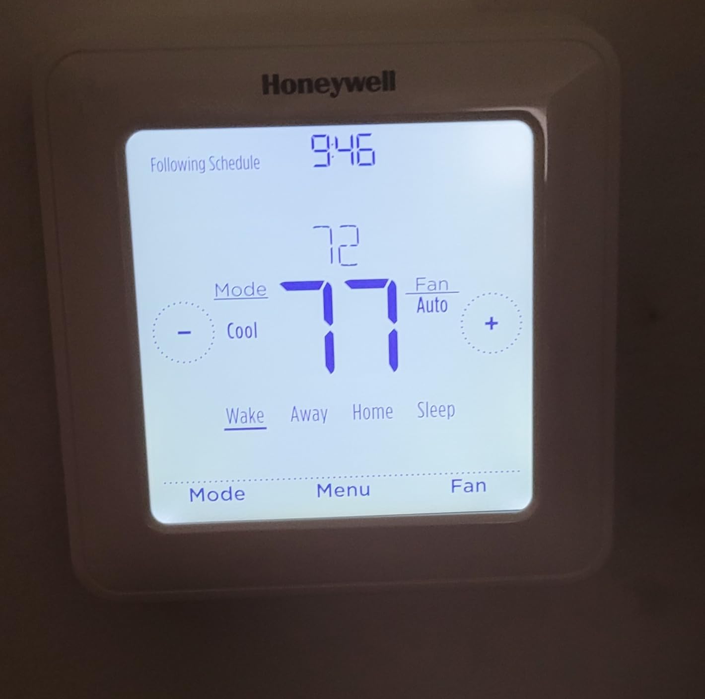 Honeywell Home 7 Day Programmable Touchscreen Thermostat customer photo 2
