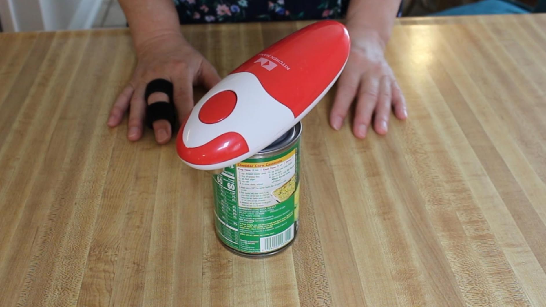 Kitchen Mama Auto Electric Can Opener, Battery Operated, Red customer photo 1