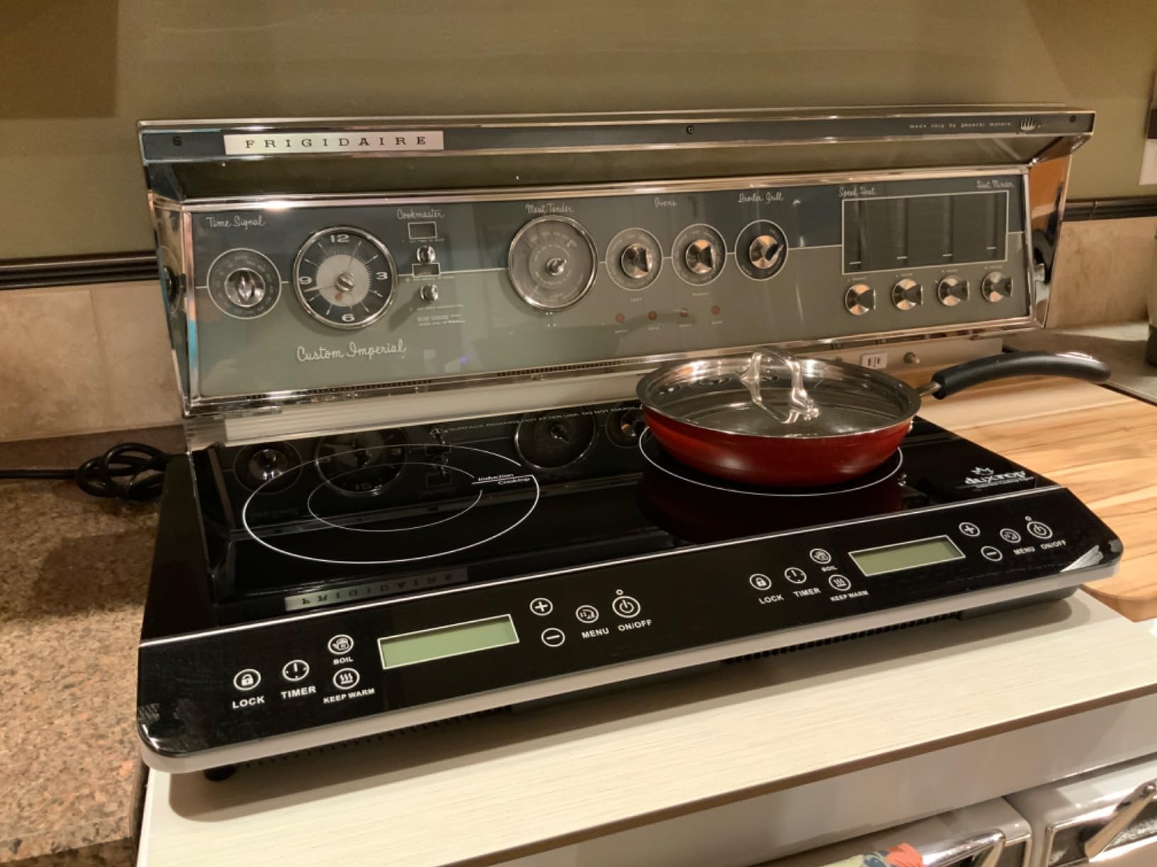 Duxtop LCD Portable Double Induction Cooktop 1800W Countertop Burner 9620LS customer photo 1