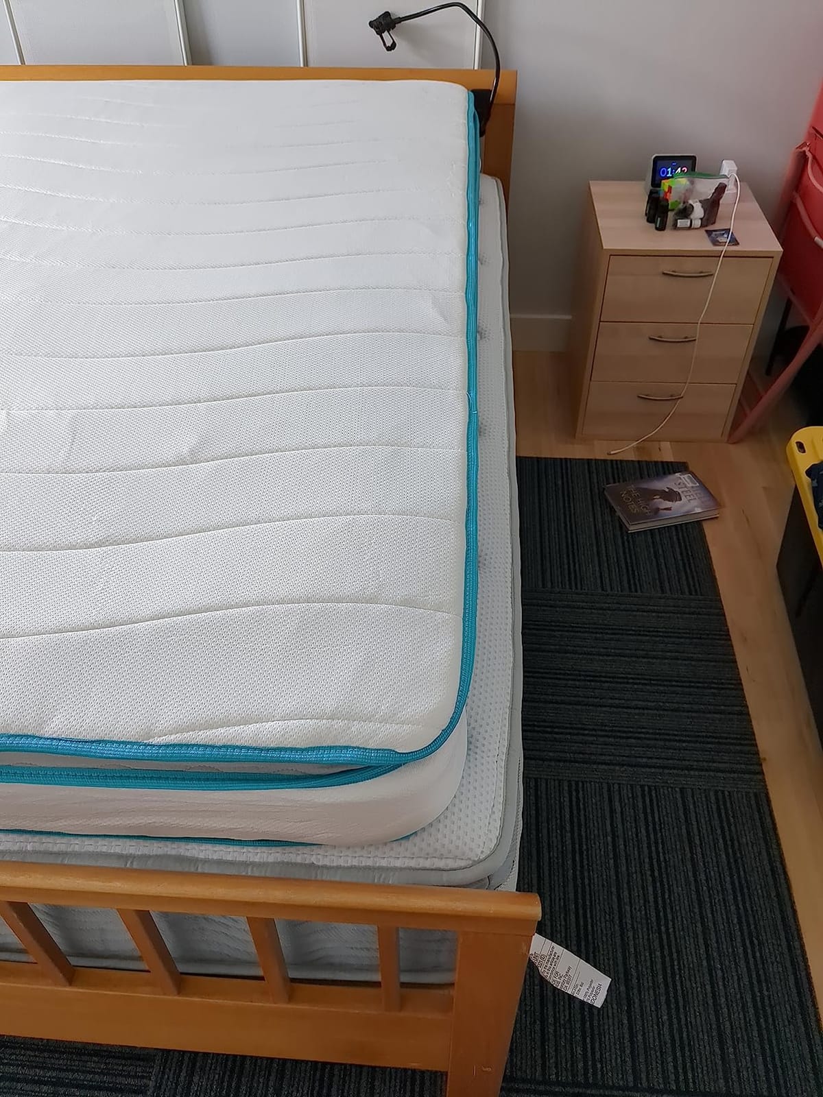 Linenspa 10 Inch Hybrid Mattress - Medium Feel - Queen - Bed in a Box customer photo 2