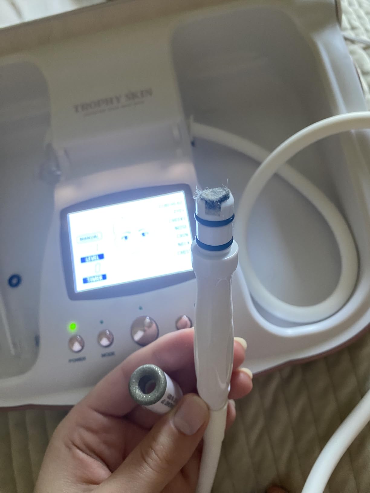 Trophy Skin MicrodermMD - At Home Microdermabrasion Kit - Anti Aging and Acne Treatment - Contains Real Diamond and Pore Extractor Tips to Rejuvenate Skin - White customer photo 1