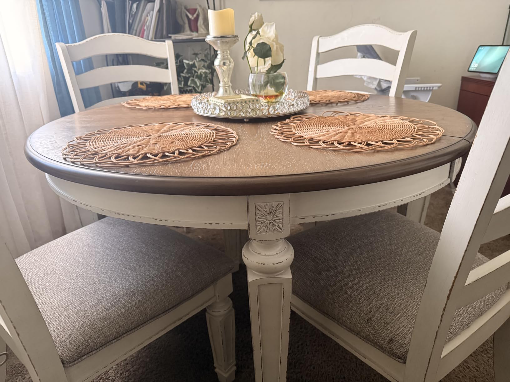 Signature Design by Ashley Extendable Round to Oval Dining Table, White | Seats 4 to 6 with a 24-inch drop-in leaf, Durable antiqued veneers, wood and engineered wood construction, Realyn Series customer photo 1
