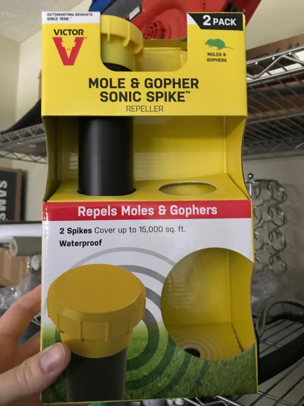 Victor Mole and Gopher Sonic Spike, 2-Pack | Chemical Free Outdoor Mole and Gopher Repellent for Lawns, 95 ft Diameter Coverage, Safe for Use Around People and Pets customer photo 1