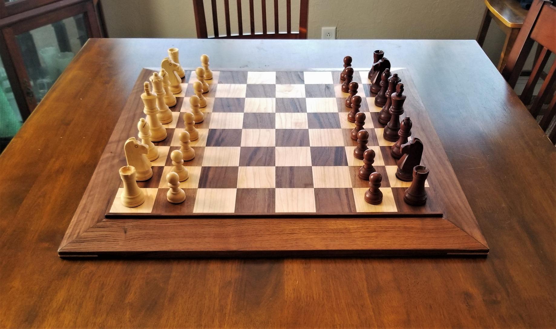 Husaria Staunton Tournament No. 6 Chessmen with 2 Extra Queens and Wooden Box, 3.9-inch Kings customer photo 2