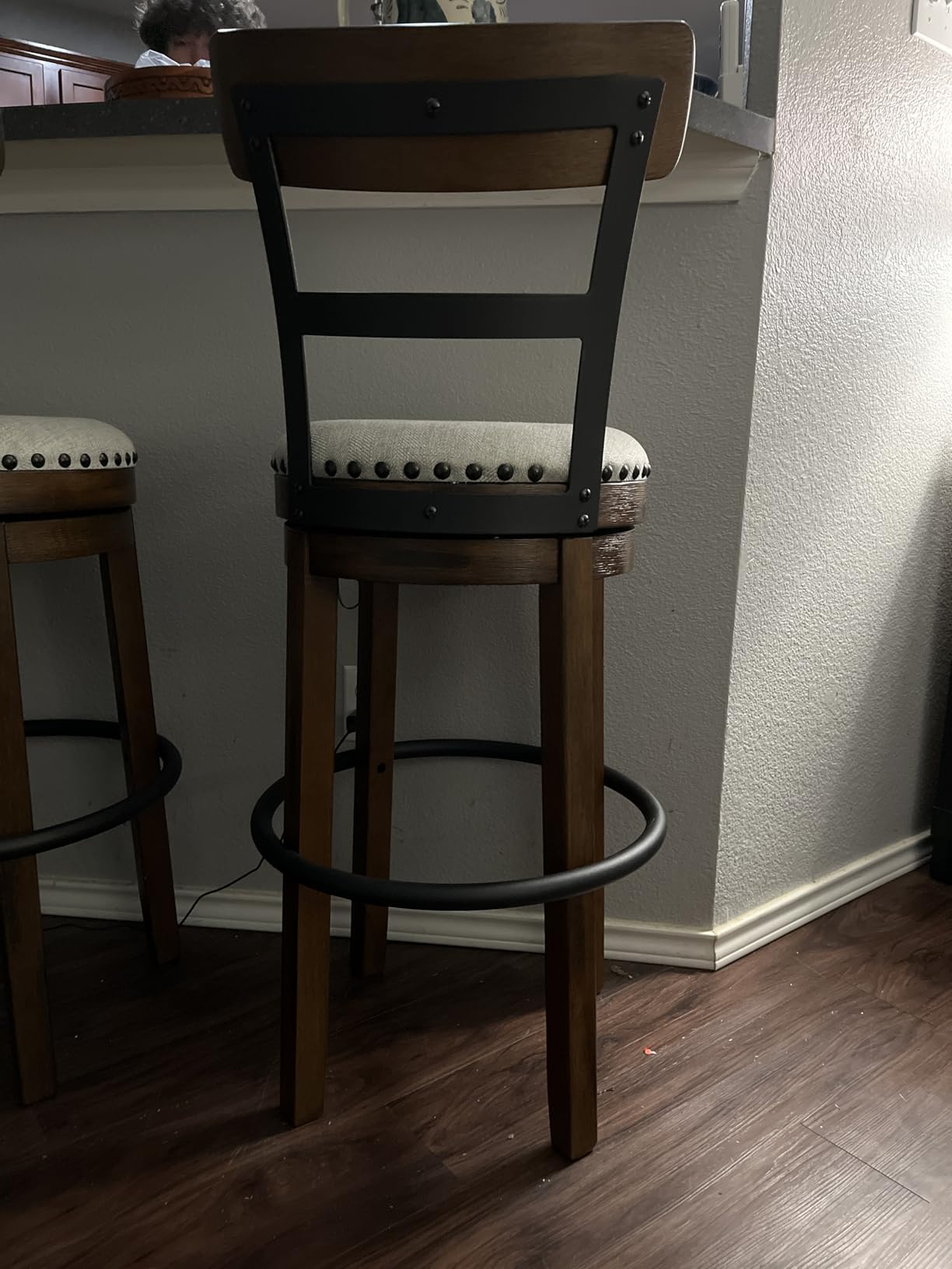 Signature Design by Ashley Valebeck Swivel Bar Stool with Back, 30 in | Rustic farmhouse style customer photo 1
