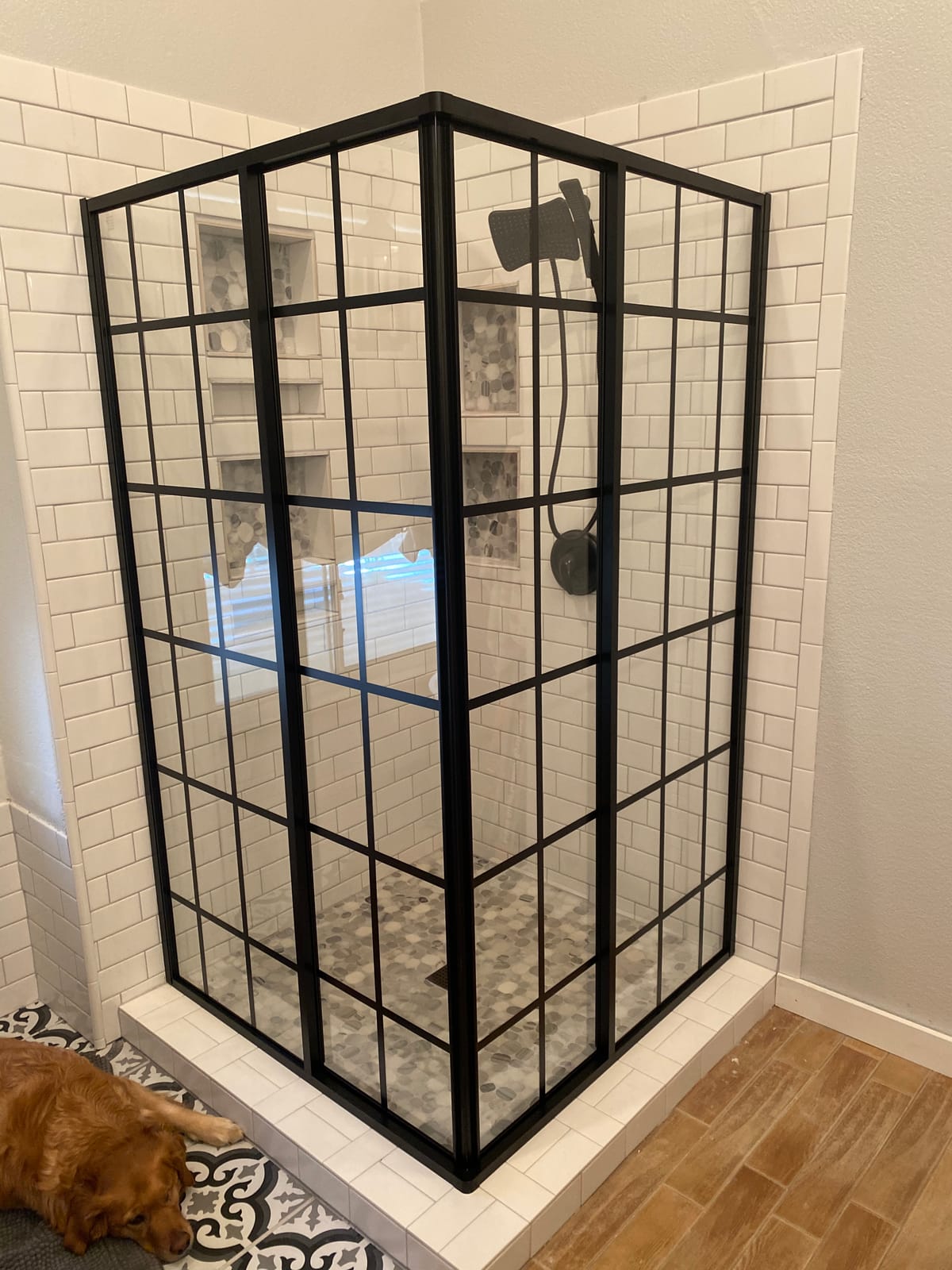 DreamLine French Corner 40 1/2 in. D x 40 1/2 in. W x 72 in. H Framed Sliding Shower Enclosure in Satin Black, SHEN-8140400-89 customer photo 2