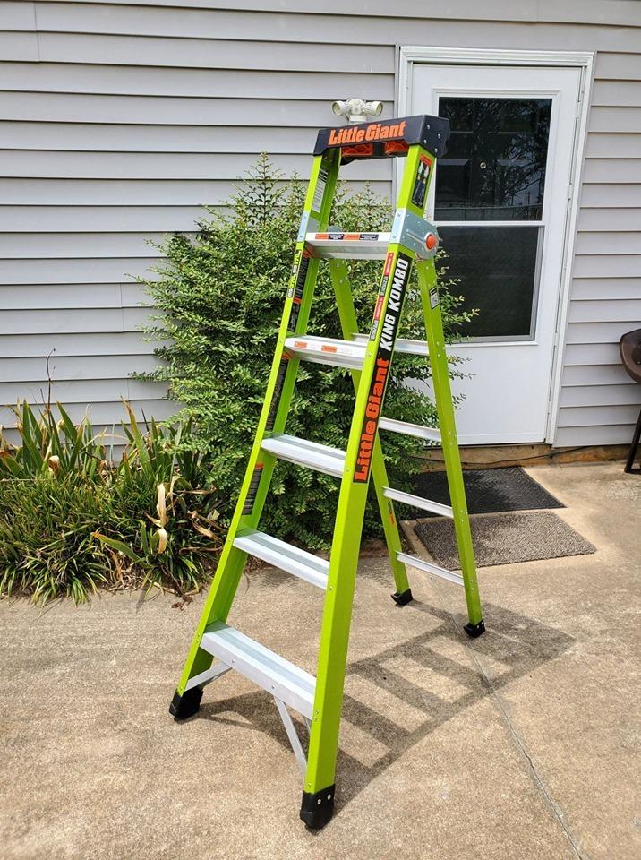 Little Giant Ladders, King Kombo, Professional, 6 Ft. A Frame, 10 Ft. Extension, Fiberglass, Type 1AA, 375 lbs Weight Rating, (13610-001) customer photo 2