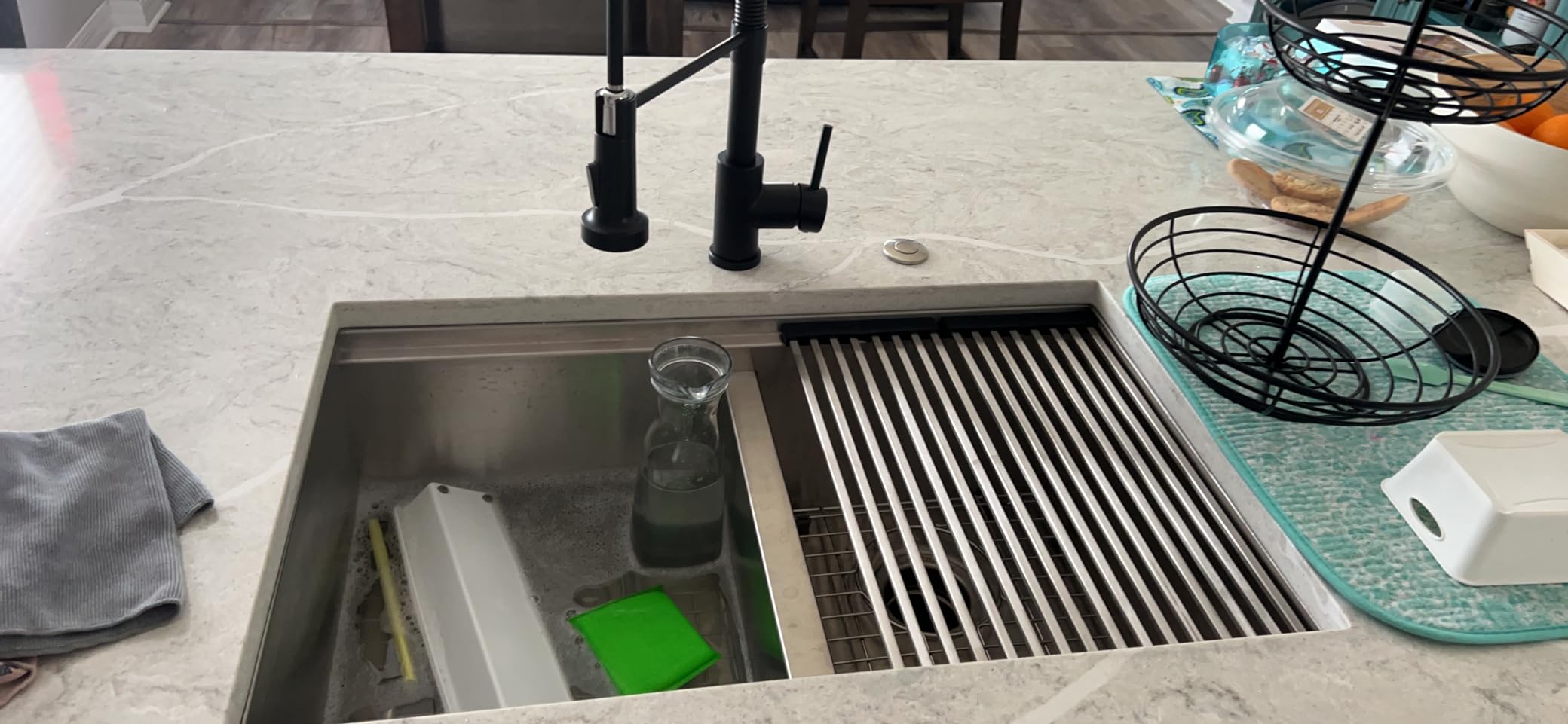 Ruvati 33-in 16-Gauge 60/40 Undermount Workstation Kitchen Sink - RVH8356 customer photo 1