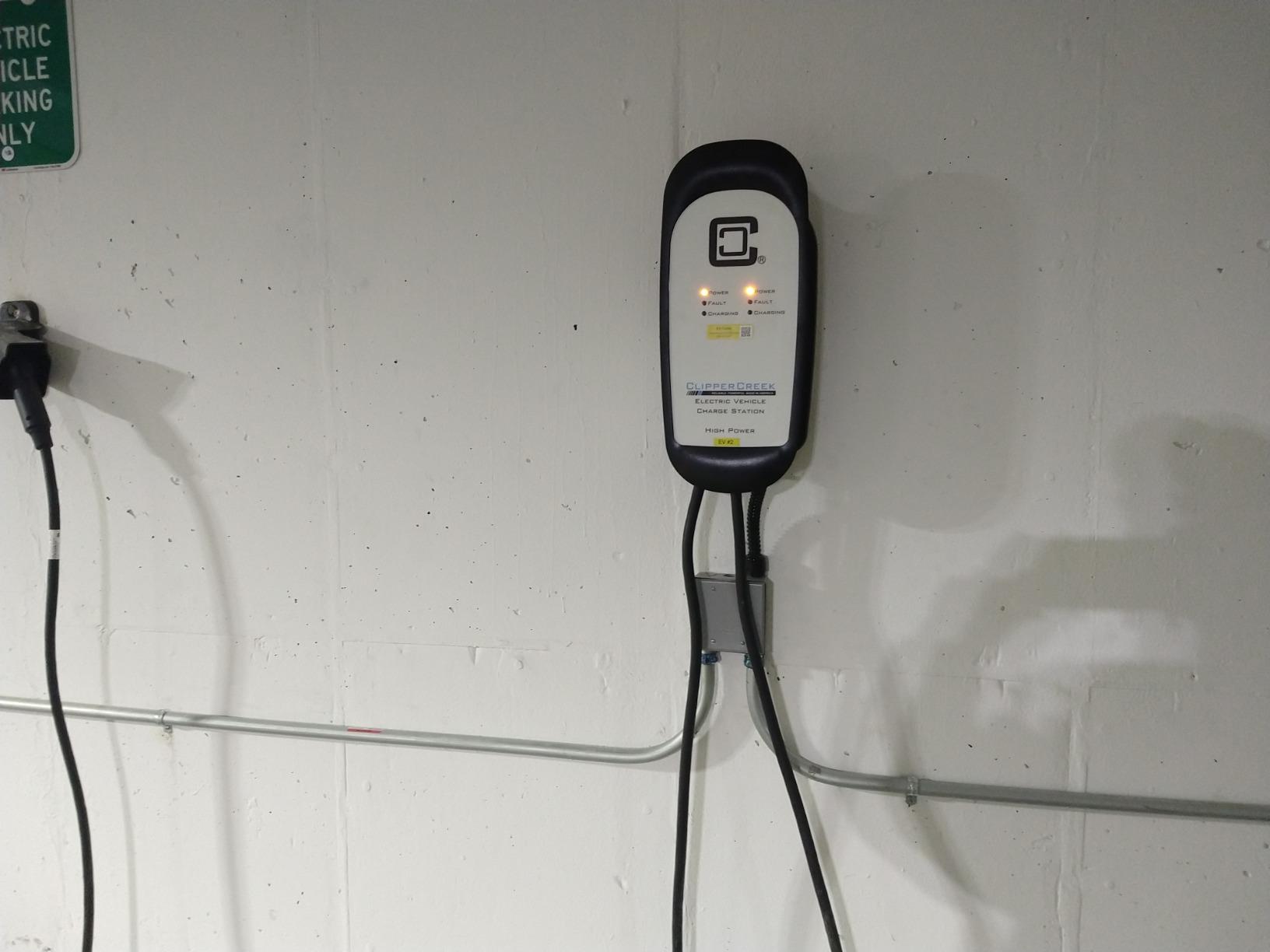 Enphase Level 2 Dual EV Charger, Safety Certified, 32 Amp, 240v, Hardwired, 25ft Cables, J1772, Compatible with US Electric Vehicles, HCS-D40 Home Electric Car Charging Station - formerly ClipperCreek customer photo 1