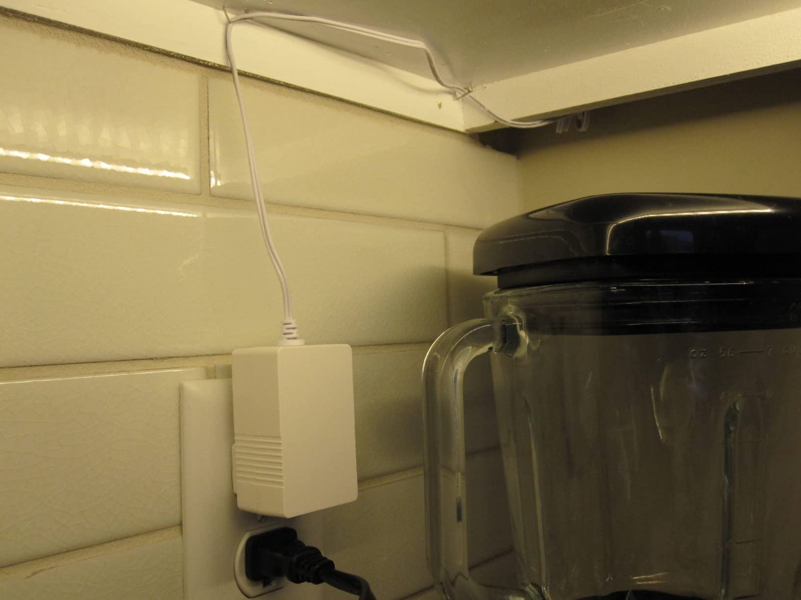 WOBANE Under Cabinet LED Lighting Kit,Dimmable Strip Lights with RF Remote customer photo 2