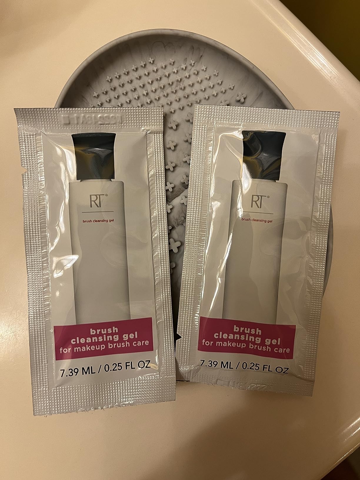 Real Techniques Miracle Brush Cleansing Palette, Makeup Brush Cleaner customer photo 2
