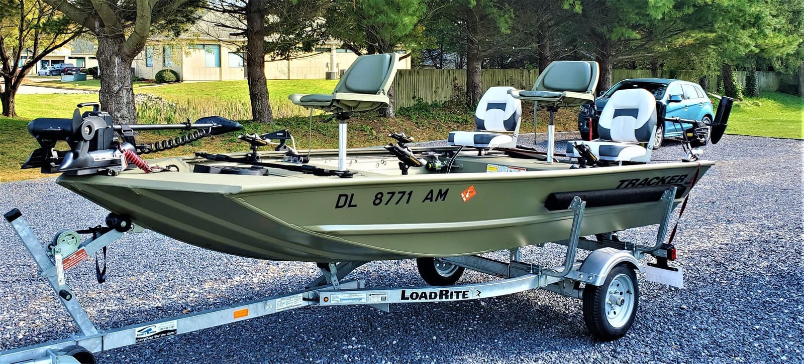Black Haswing Cayman 12V 55lbs 48 inch Bow Mount Electric Trolling Motor Lightweight, Variable Speed, with Foot Control/Quick Release Bracket for Bass Fishing Boats Freshwater/Saltwater customer photo 2