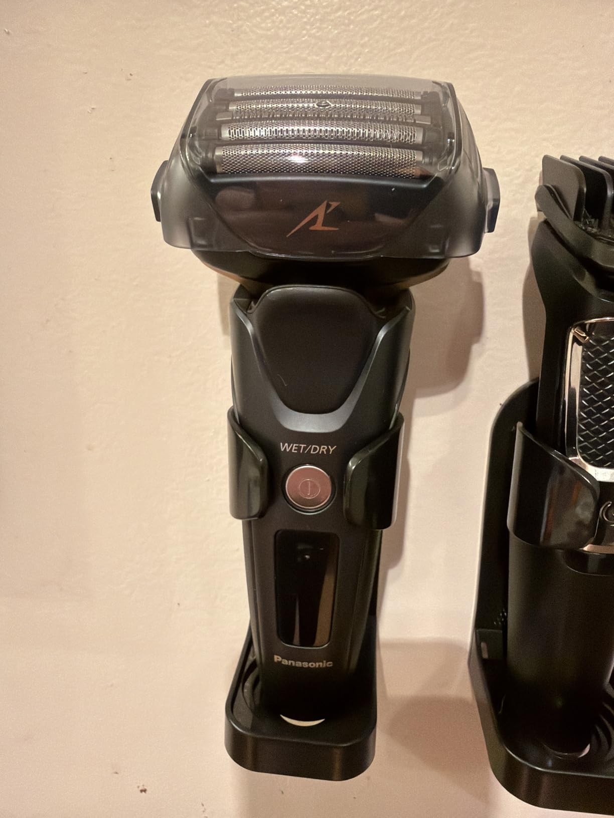 Panasonic Arc5 Electric Razor for Men with Pop-Up Trimmer, Wet/Dry 5-Blade Shaver, Mens Electric Razors for Shaving Face with Intelligent Shave Sensor and 16D Pivoting Head, ES-LV67-K (Black) customer photo 2