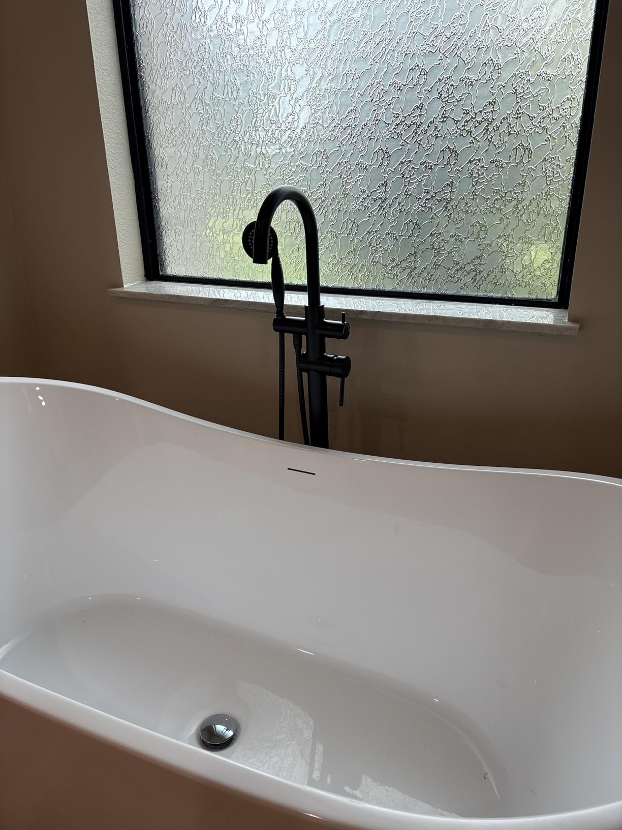 Wowkk Tub Filler Freestanding Bathtub Faucet Black Floor Mounted Brass Bathroom Tub Faucets with Hand Shower customer photo 1