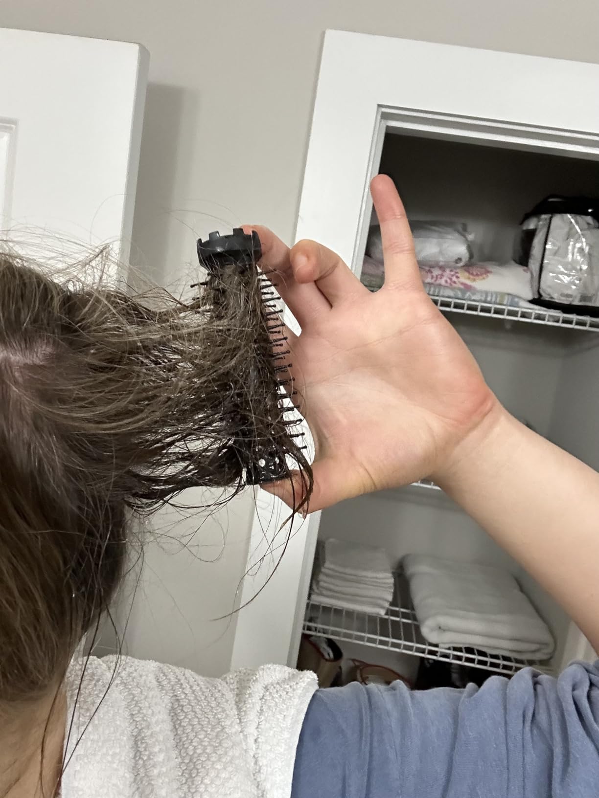 Hot Tools Pro Artist Hot Air Styling Brush | Style, Curl and Touch Ups (1”) Black customer photo 1