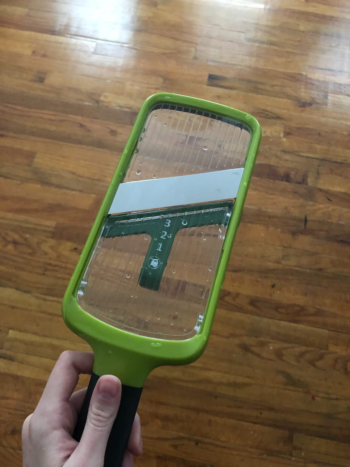 Joseph Joseph Multi-Grip Hand-held Kitchen Mandoline, Fruit and Vegetable Slicer with Food Grip and Adjustable Blades, Dishwasher Safe customer photo 1