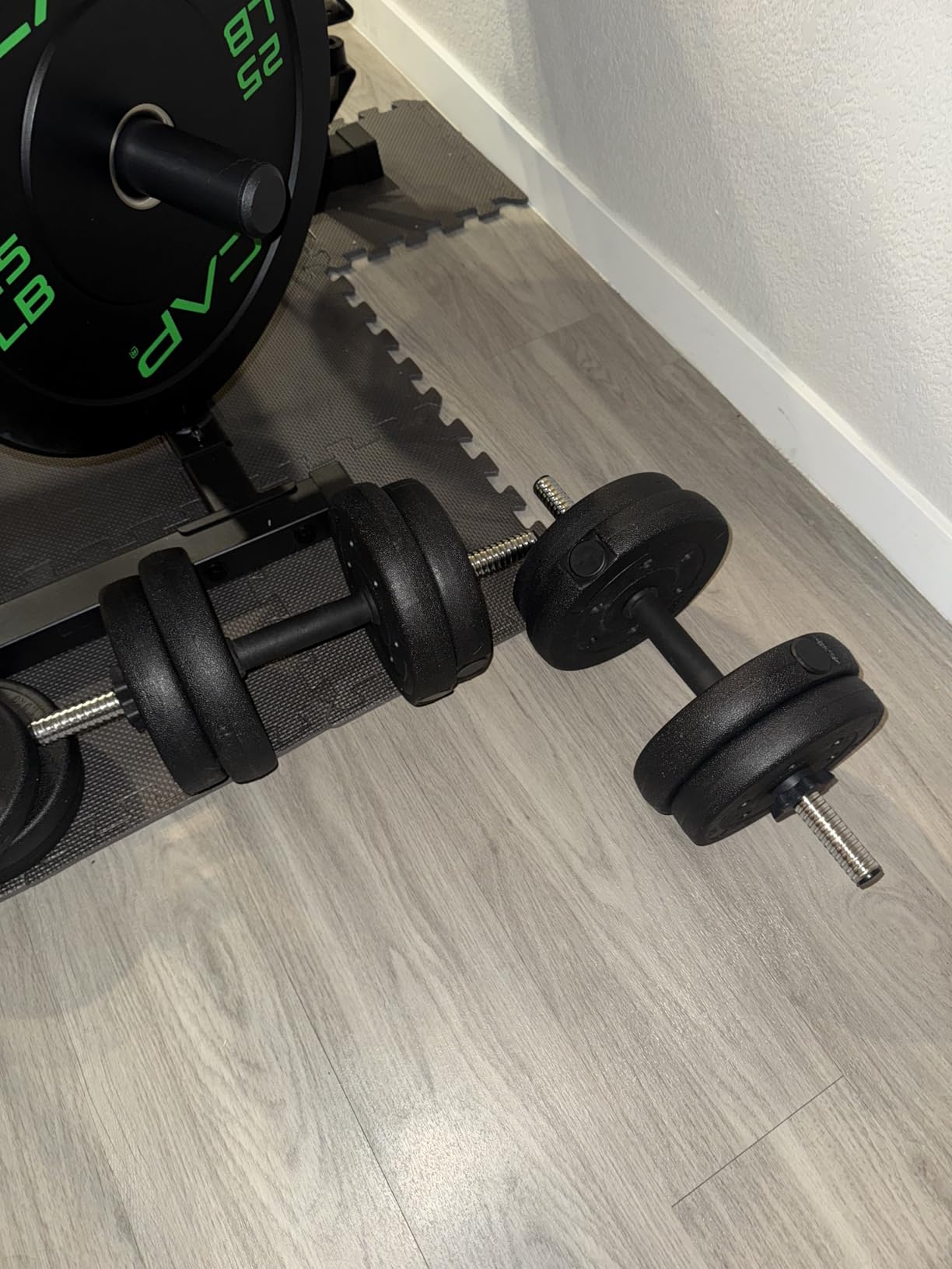 Yaheetech Adjustable Dumbbell Set Free Weights with Spinlock Collars, Black | Concrete-Filled Plastic Plates, Iron Bar, Non-Slip Grip, Strong Durability, Easy Weight Adjustments for Home Gym Beginners customer photo 2