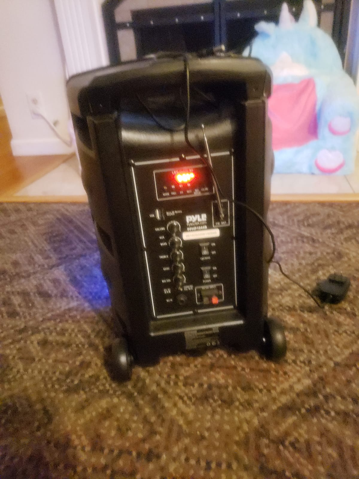Pyle Portable Bluetooth PA Speaker System - 600W Bluetooth Speaker Portable PA System W/ Rechargeable Battery, Party Lights, MP3/USB SD Card Reader, Rolling Wheels - Pyle PPHP1044B customer photo 2