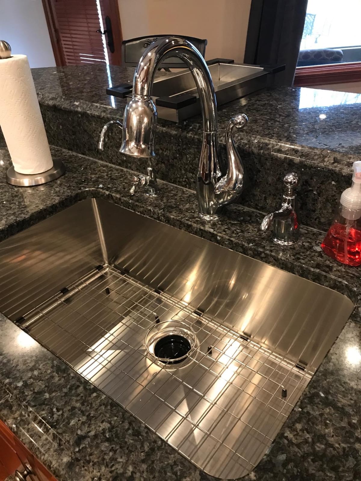 Kraus KHU101-24L Standart PRO 24-inch Undermount 16 Gauge Single Bowl Laundry and Utility Sink, 24 Inch, Tight Radius customer photo 2