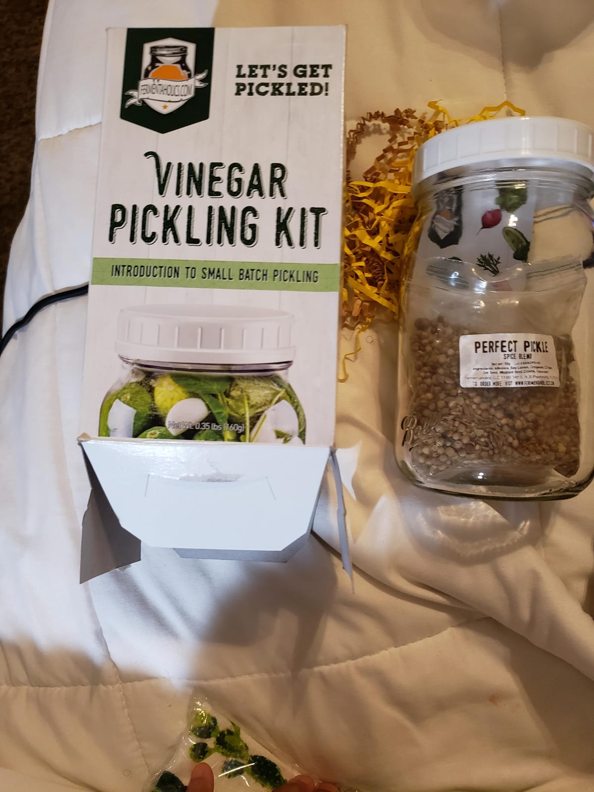 Fermentaholics Certified Organic Vinegar Pickling Kit - Easy, Quick Pickles - 2 Recipes with Perfect Pickle Spice and Kosher salt - Wide Mouth Quart Jar - Makes 3 Quarts - OU Kosher customer photo 1