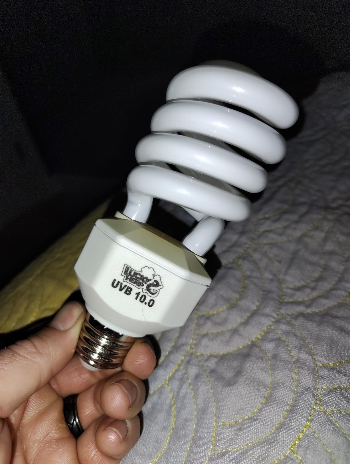 LUCKY HERP UVA UVB Reptile Light 10.0, Desert UVB 150 Compact Fluorescent Lamp, UVB Light for Reptiles 23W, UVA UVB Reptile Light Bulb, UVB Bulb for Reptiles Bearded Dragons Lizards Tortoises Snakes customer photo 1