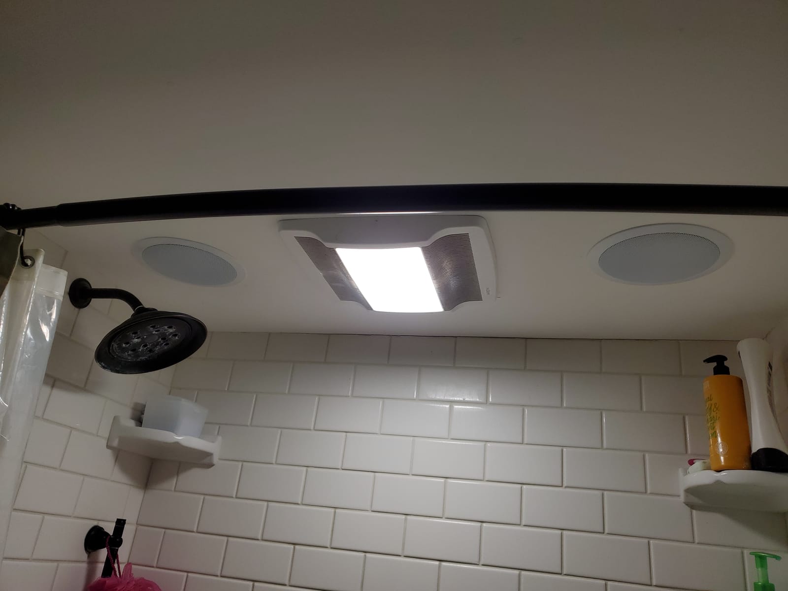 Herdio 5.25 Inch Bluetooth Ceiling Speakers Home Recessed Speaker System 300 Watts Suitable for Humid,Kitchen,Bedroom,Bathroom,Covered Patio (A Pair) customer photo 1
