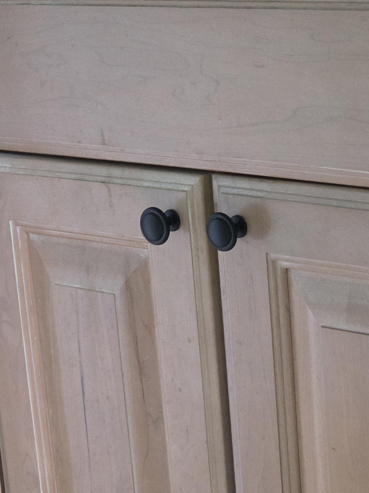Ravinte Matte Black Round Cabinet Knobs,Zinc Pulls,1-1/4 Inch,30 Pack customer photo 1